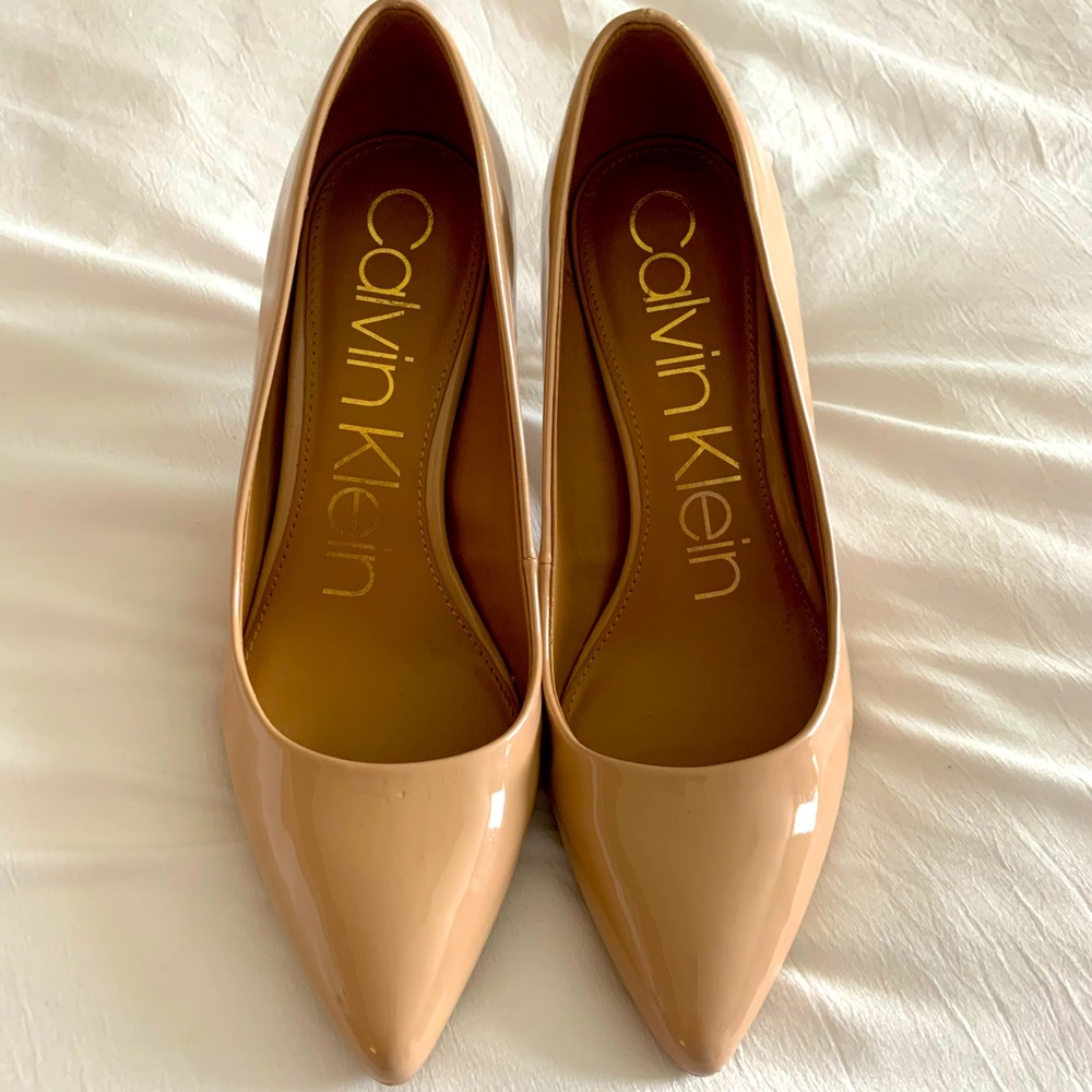 Calvin Klein Kamara Pump Size 8